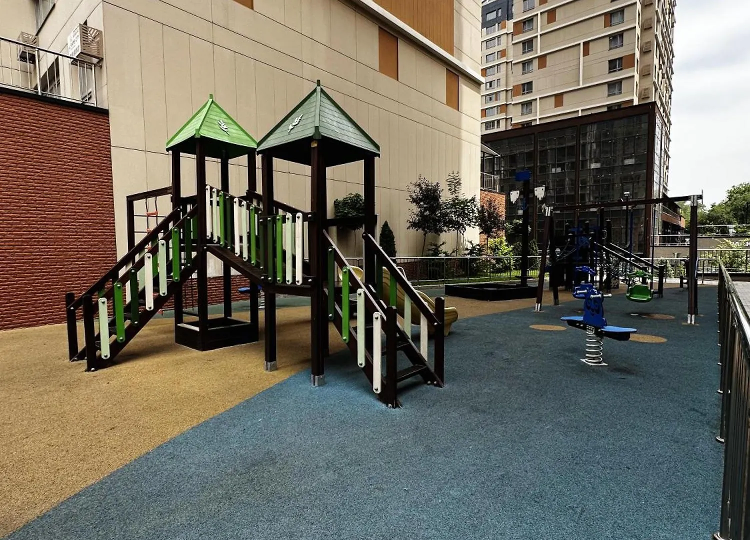 شقة Rams Sity Elegance الماتي 0*,  كازاخستان